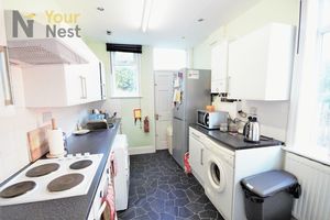 Kitchen- click for photo gallery